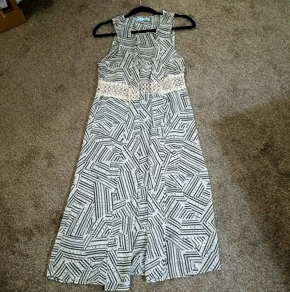 💜Maurices Sleeveless Shawl